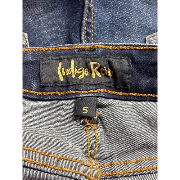 Indigo Rein Juniors Cuffed Denim Shorts Size 5 Dark Wash - Picture 3 of 4